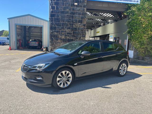 2018 Vauxhall Astra 1.4T 16V 125 Tech Line Nav 5dr