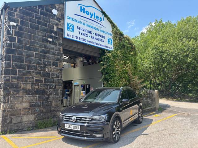 Volkswagen Tiguan 2.0 TDi 190 4Motion R-Line 5dr DSG ESTATE Diesel Black