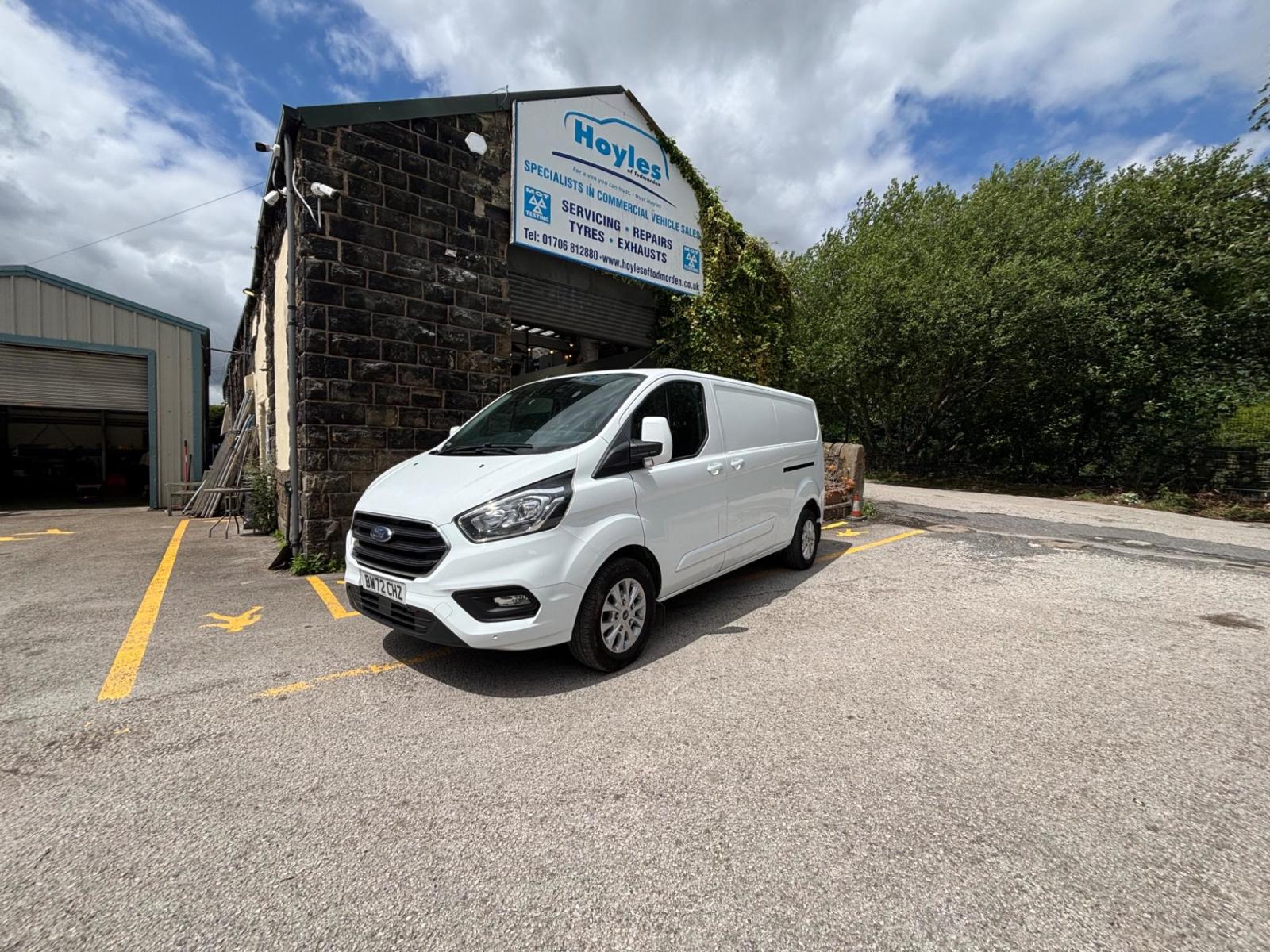 2023 Ford Transit Custom