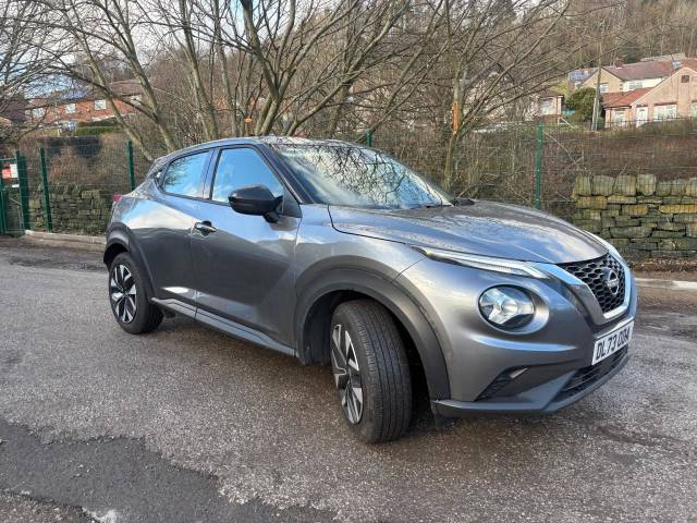 Nissan Juke 1.0 DIG-T Acenta DCT Auto Euro 6 (s/s) 5dr SUV Petrol Grey