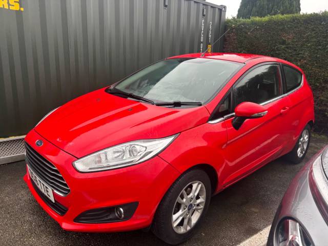 Ford Fiesta 1.25 Zetec Euro 6 3dr Hatchback Petrol Red