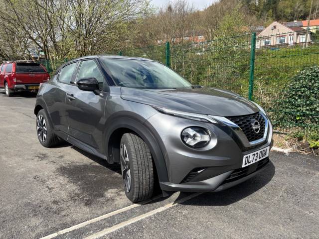 Nissan Juke 1.0 DIG-T Acenta DCT Auto Euro 6 (s/s) 5dr SUV Petrol Grey