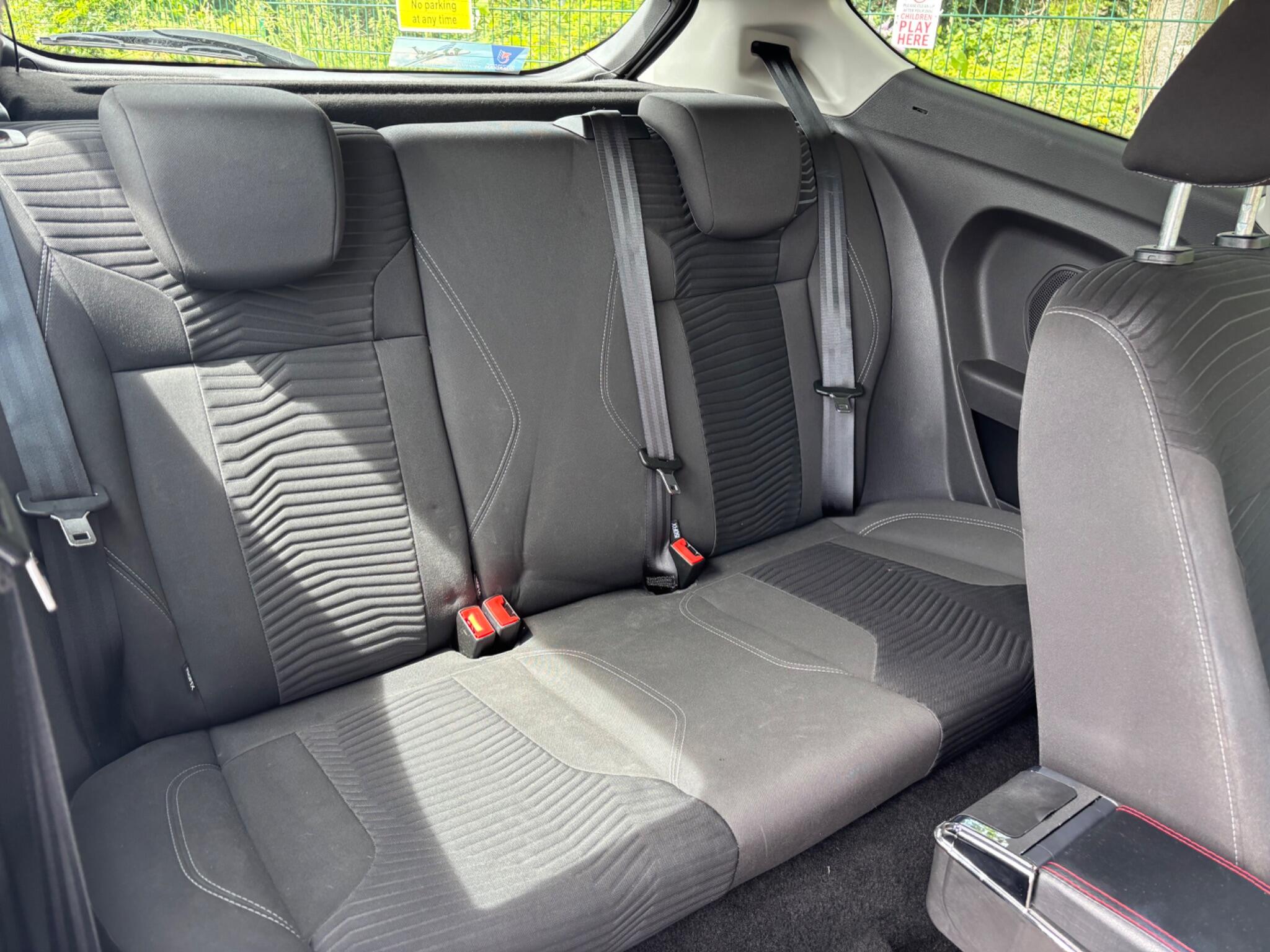 2013 Ford Fiesta thumbnail 21