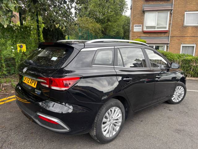 2022 MG MG5 61.1kWh Exclusive Long Range Auto 5dr