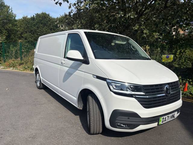 Volkswagen e-Transporter e 110 37.3kWh Advance Auto LWB 5dr Panel Van Electric White