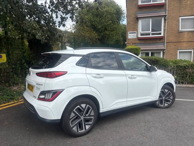 2022 Hyundai KONA 64kWh Premium Auto 5dr (10.5kW Charger)