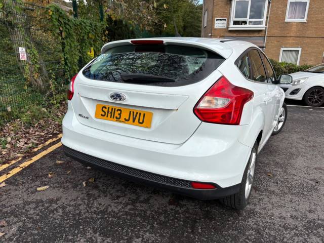 2013 Ford Focus 1.6 Zetec Euro 5 5dr
