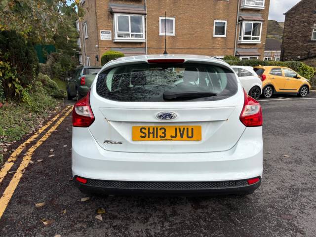2013 Ford Focus 1.6 Zetec Euro 5 5dr